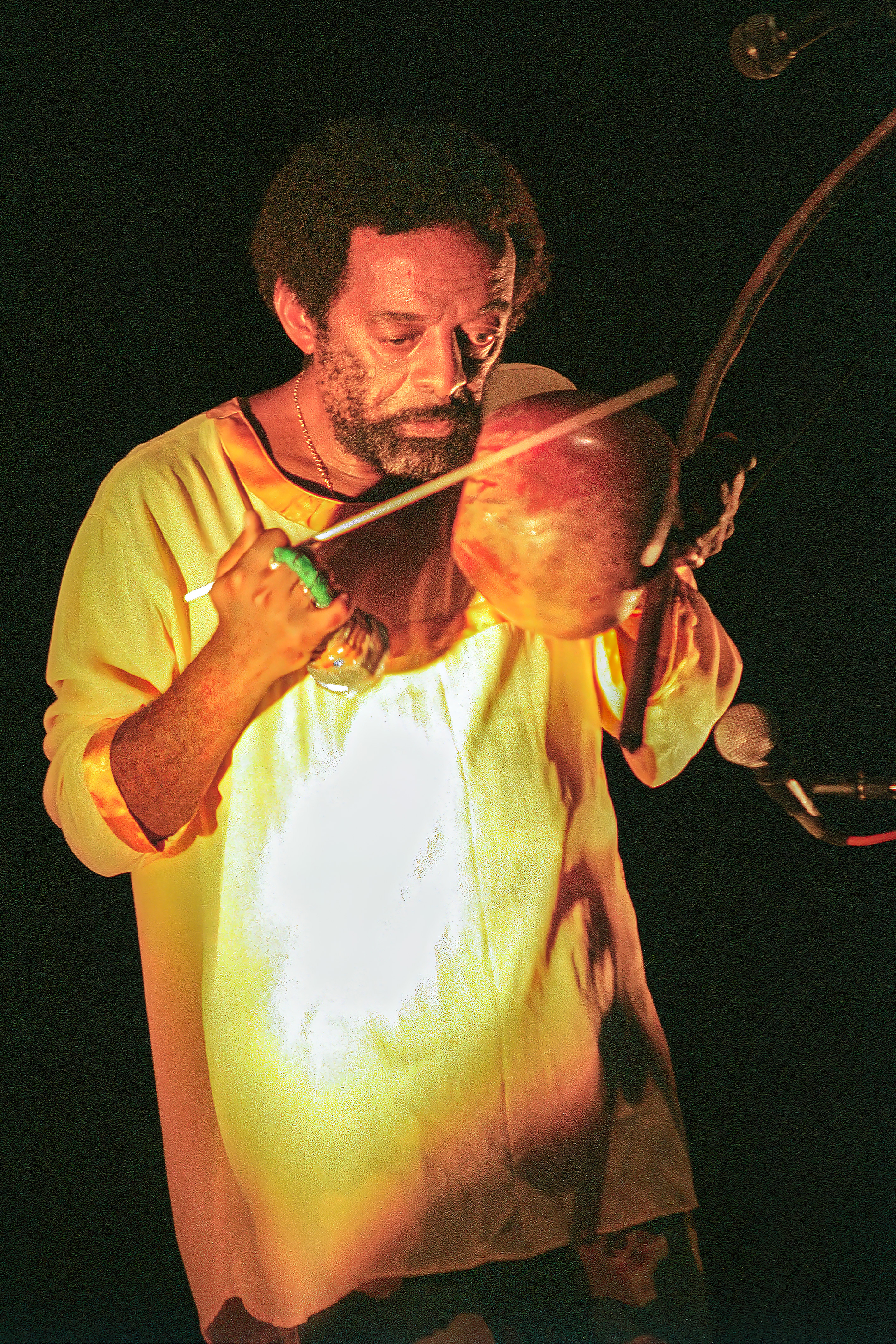 Nan&aacute; Vasconcelos